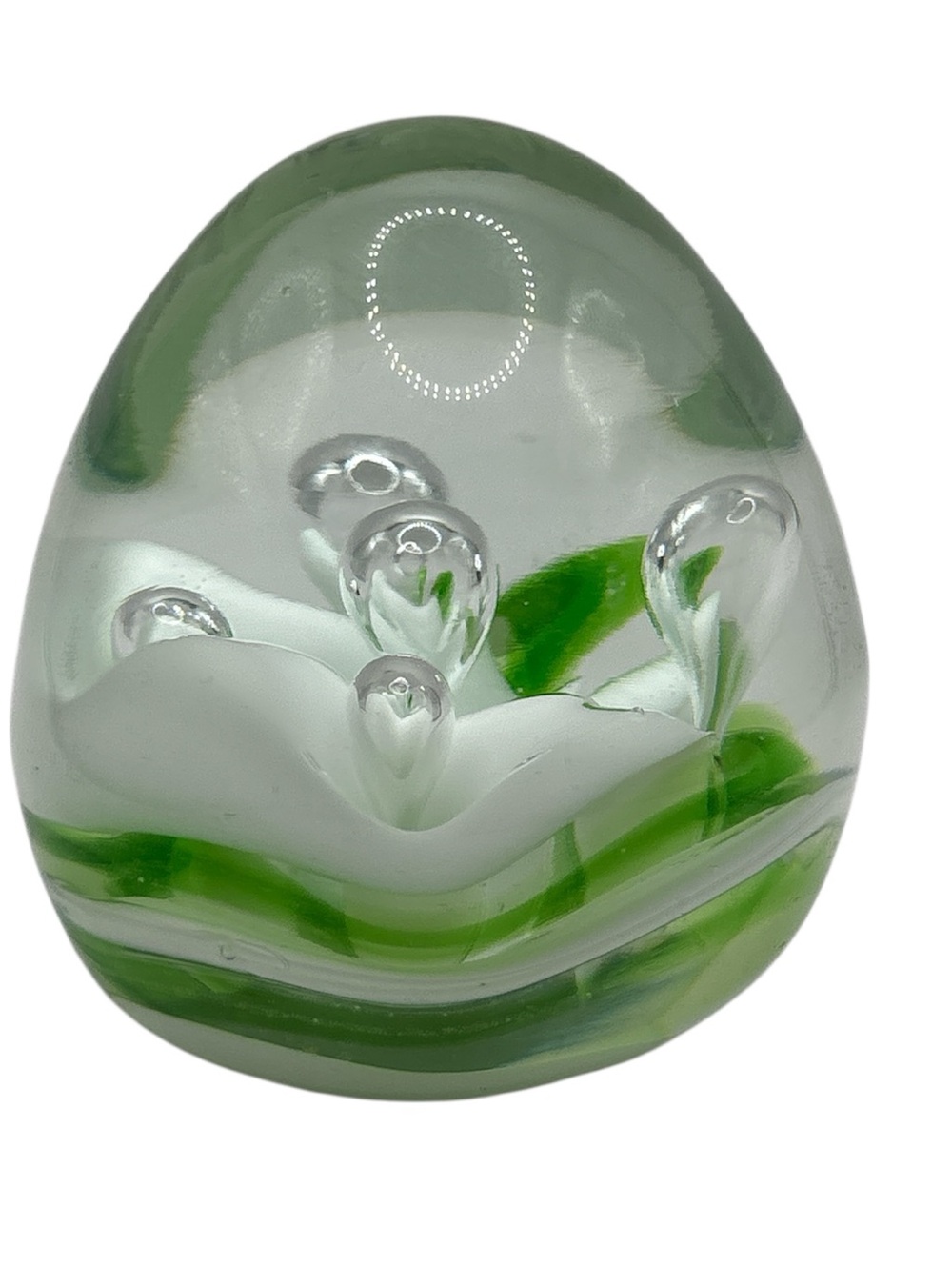 Paperweight Vintage Dynasty Gallery Heirloom Collectibles egg-shaped art glass.
